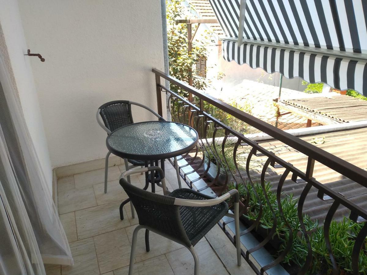 Apartments Mare Pula Exterior photo